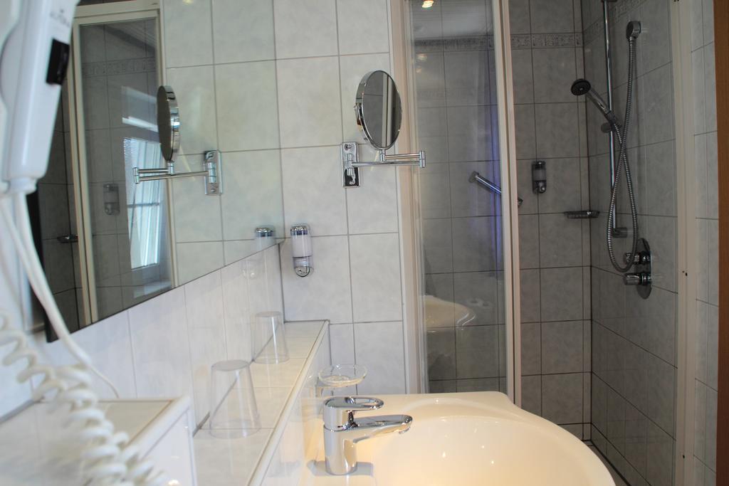 Hotel Restaurant Reichsadler Buchen  Room photo